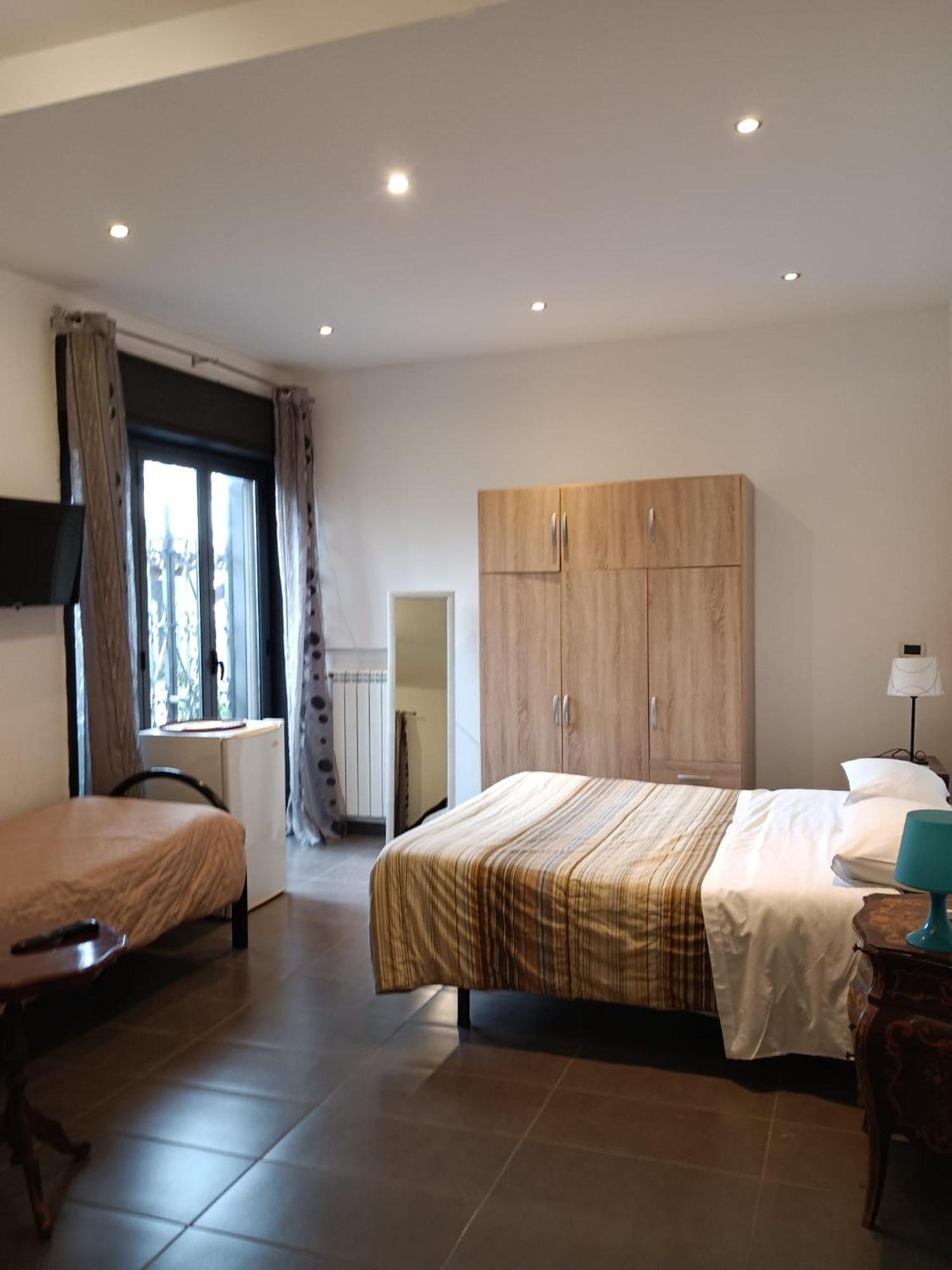Lidia Bed & Breakfast 3*